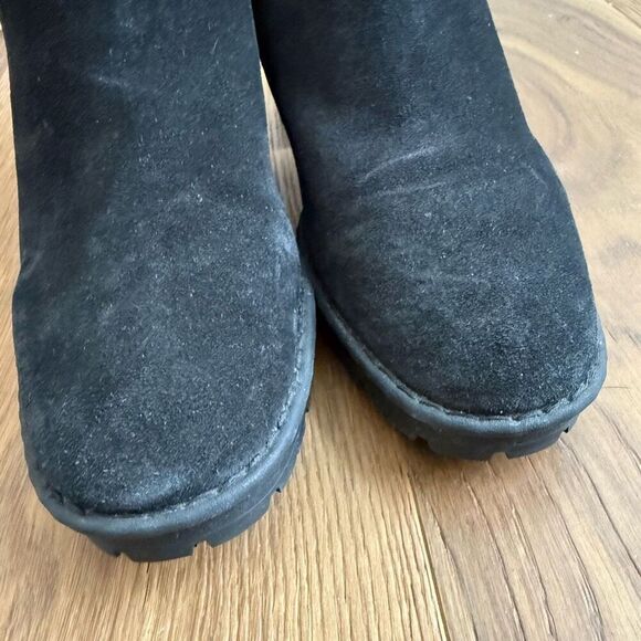 $425 Vince Henderson Weatherproof Suede Heel Chelsea Ankle Boot Black 8 - Picture 5 of 10